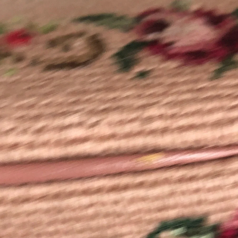 Spectacular 1950s dusty rose floral needlepoint handbag - Picture 11 of 11